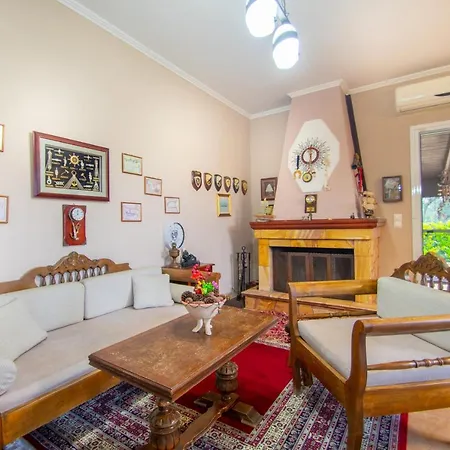Holiday home Loukas