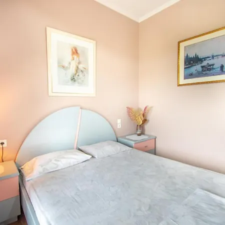 Loukas * Áyios Kírikos